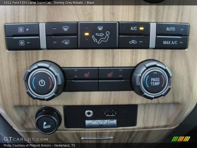 Controls of 2011 F150 Lariat SuperCab