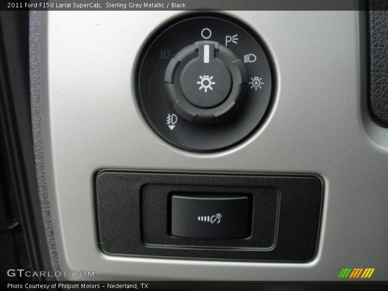 Controls of 2011 F150 Lariat SuperCab