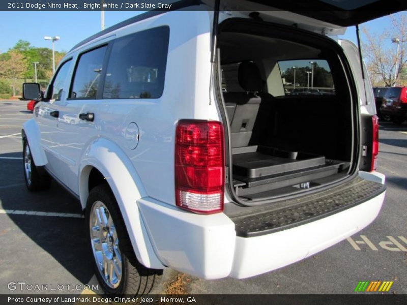 Bright White / Dark Slate Gray 2011 Dodge Nitro Heat