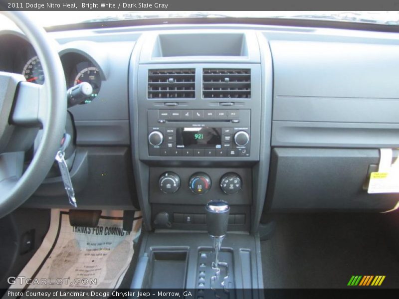 Bright White / Dark Slate Gray 2011 Dodge Nitro Heat