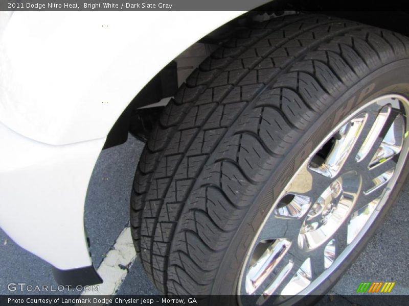 Bright White / Dark Slate Gray 2011 Dodge Nitro Heat