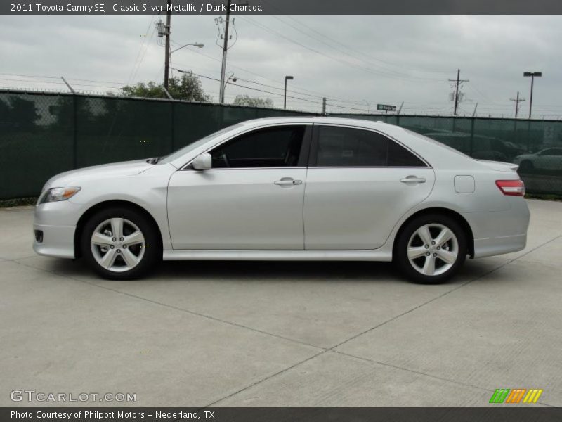 Classic Silver Metallic / Dark Charcoal 2011 Toyota Camry SE