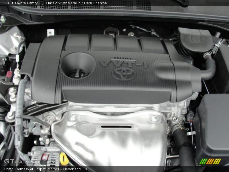 Classic Silver Metallic / Dark Charcoal 2011 Toyota Camry SE