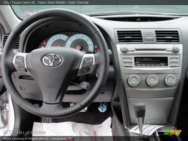 Classic Silver Metallic / Dark Charcoal 2011 Toyota Camry SE