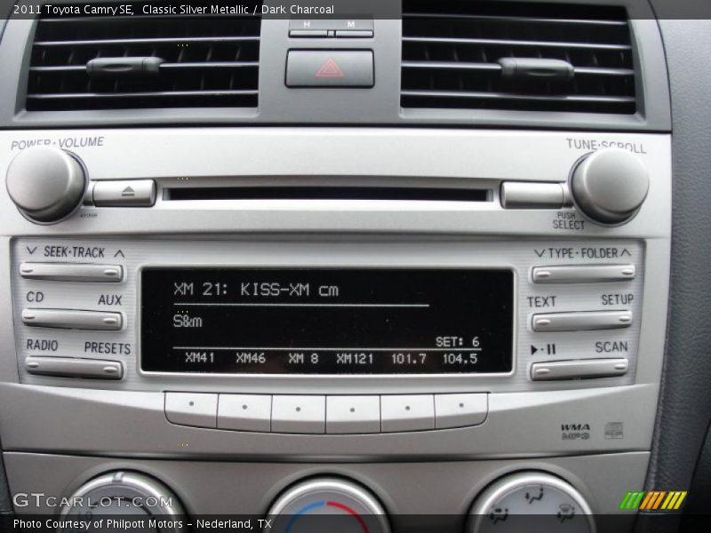 Classic Silver Metallic / Dark Charcoal 2011 Toyota Camry SE