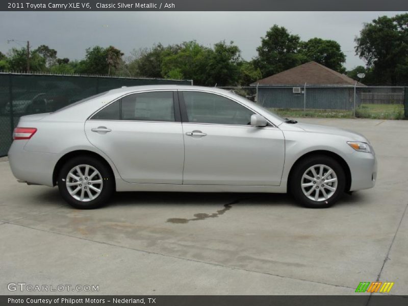 Classic Silver Metallic / Ash 2011 Toyota Camry XLE V6