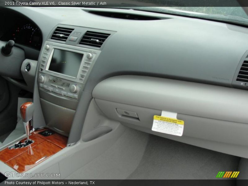 Classic Silver Metallic / Ash 2011 Toyota Camry XLE V6