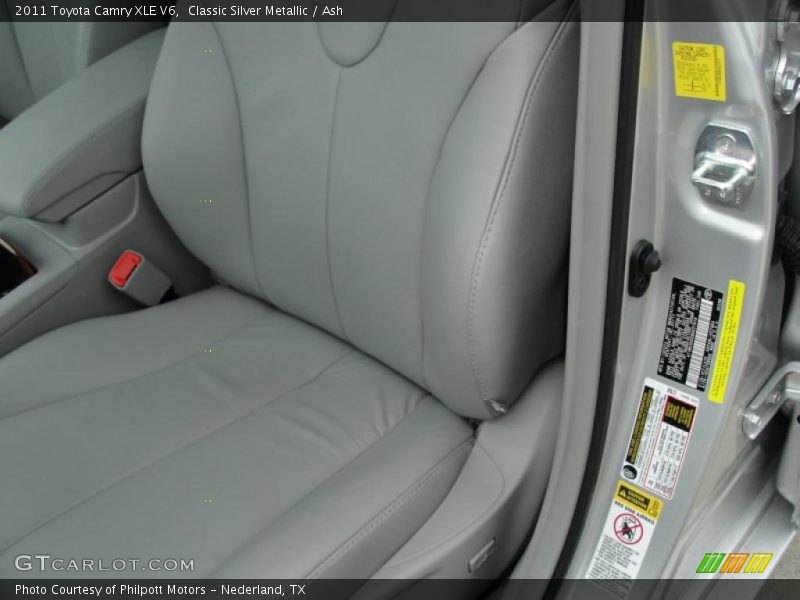 Classic Silver Metallic / Ash 2011 Toyota Camry XLE V6