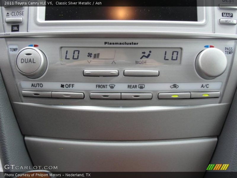 Classic Silver Metallic / Ash 2011 Toyota Camry XLE V6