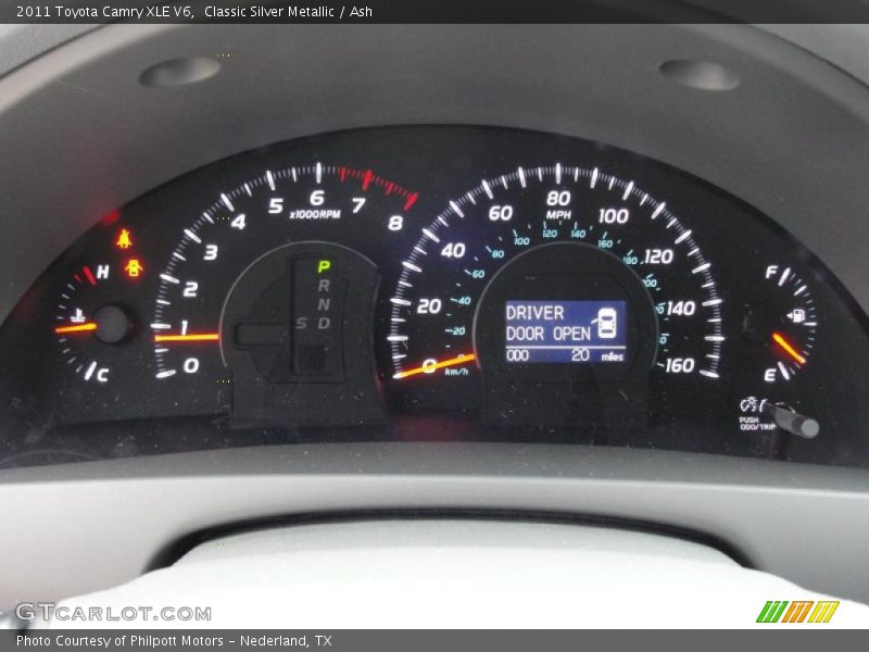 Classic Silver Metallic / Ash 2011 Toyota Camry XLE V6