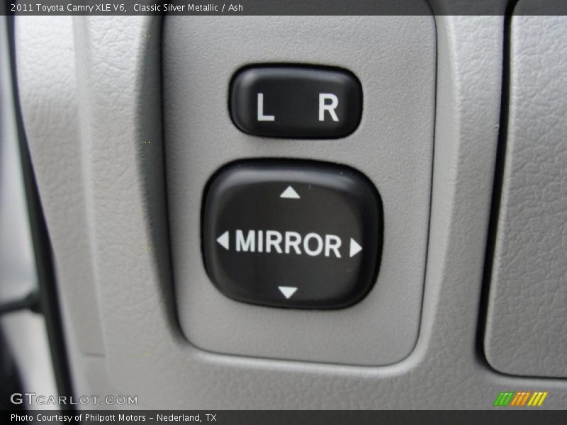 Classic Silver Metallic / Ash 2011 Toyota Camry XLE V6