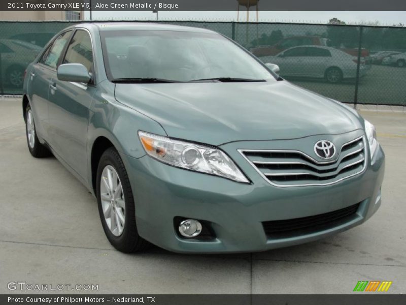 Aloe Green Metallic / Bisque 2011 Toyota Camry XLE V6