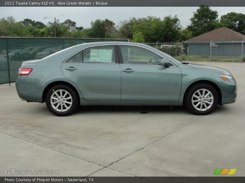 Aloe Green Metallic / Bisque 2011 Toyota Camry XLE V6