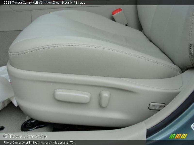 Aloe Green Metallic / Bisque 2011 Toyota Camry XLE V6