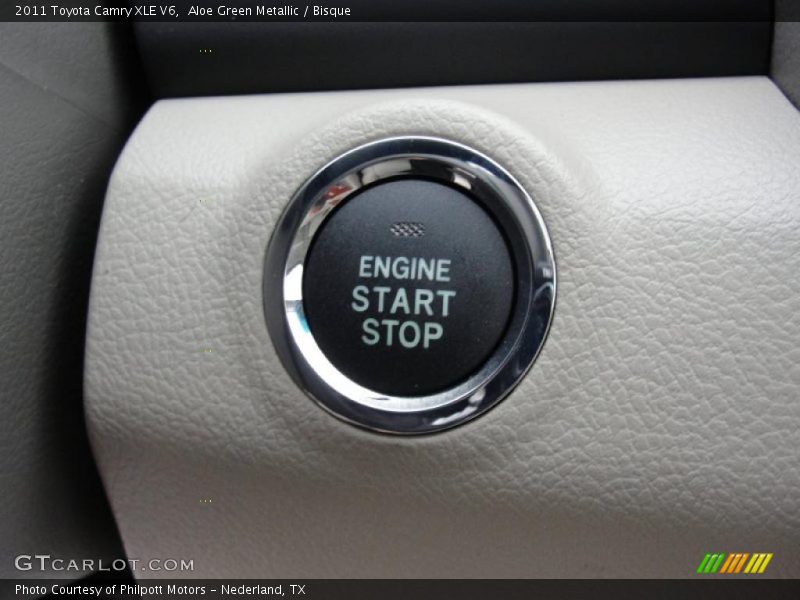 Aloe Green Metallic / Bisque 2011 Toyota Camry XLE V6