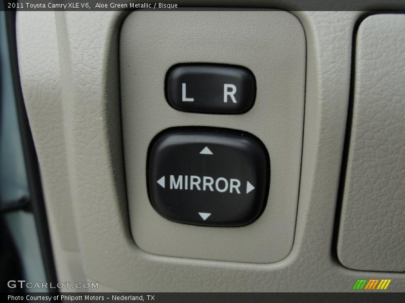 Aloe Green Metallic / Bisque 2011 Toyota Camry XLE V6