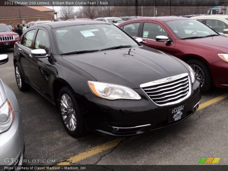 Brilliant Black Crystal Pearl / Black 2011 Chrysler 200 Limited