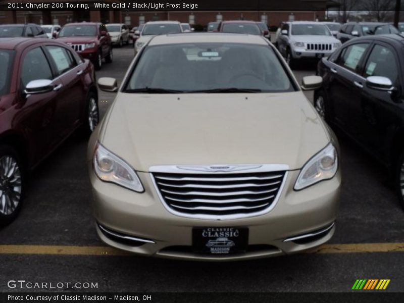 White Gold / Black/Light Frost Beige 2011 Chrysler 200 Touring