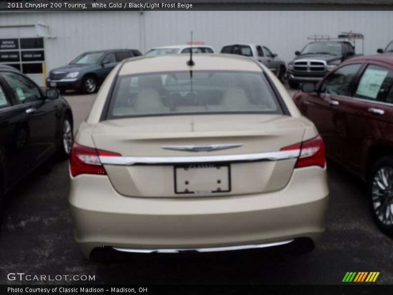 White Gold / Black/Light Frost Beige 2011 Chrysler 200 Touring