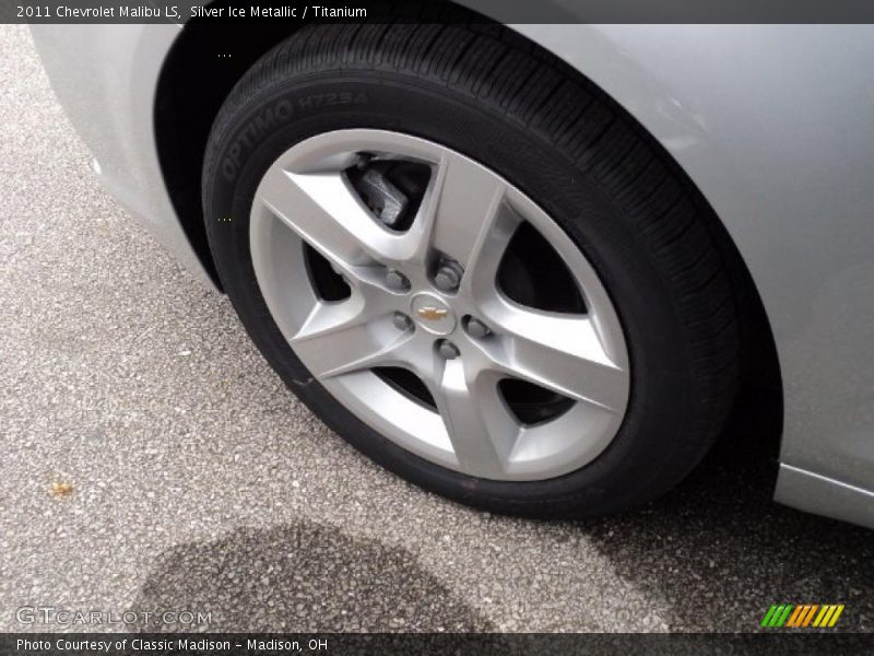 Silver Ice Metallic / Titanium 2011 Chevrolet Malibu LS