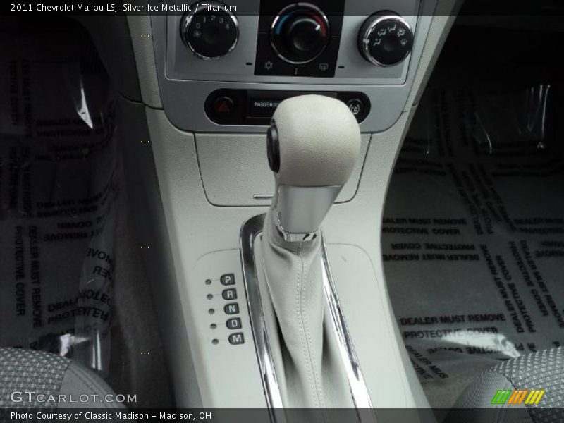 Silver Ice Metallic / Titanium 2011 Chevrolet Malibu LS