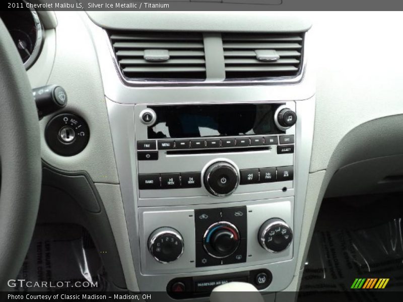 Silver Ice Metallic / Titanium 2011 Chevrolet Malibu LS