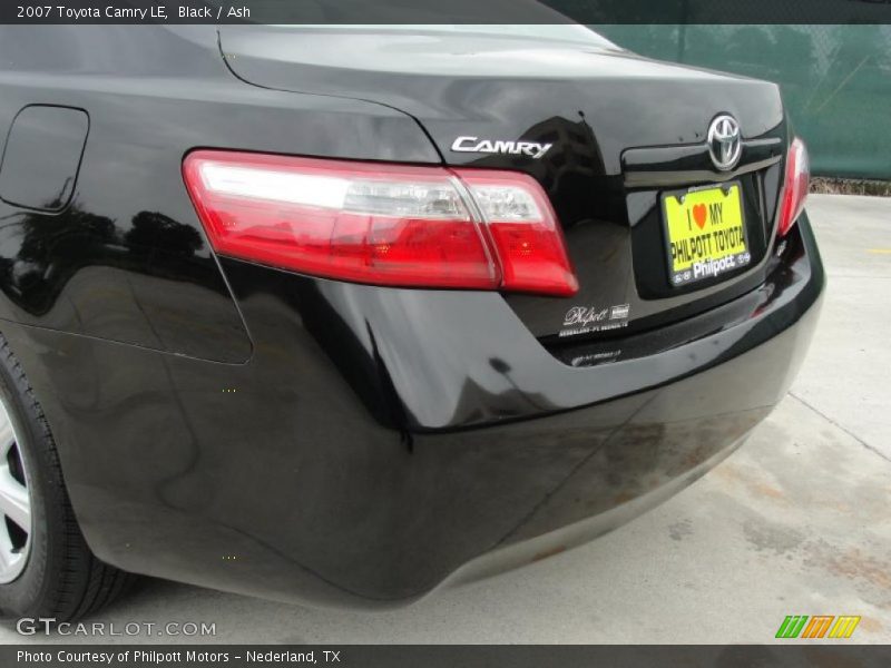 Black / Ash 2007 Toyota Camry LE