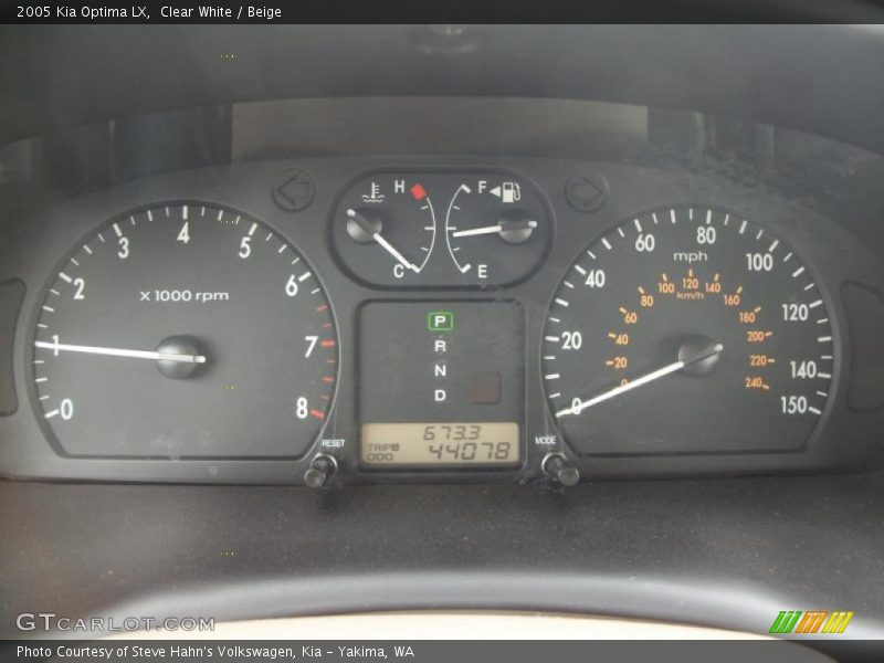 Clear White / Beige 2005 Kia Optima LX