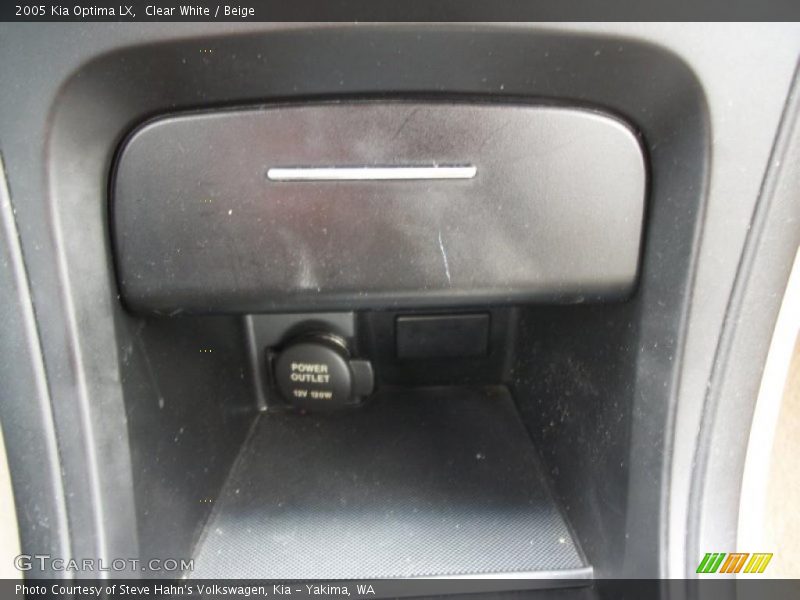 Clear White / Beige 2005 Kia Optima LX
