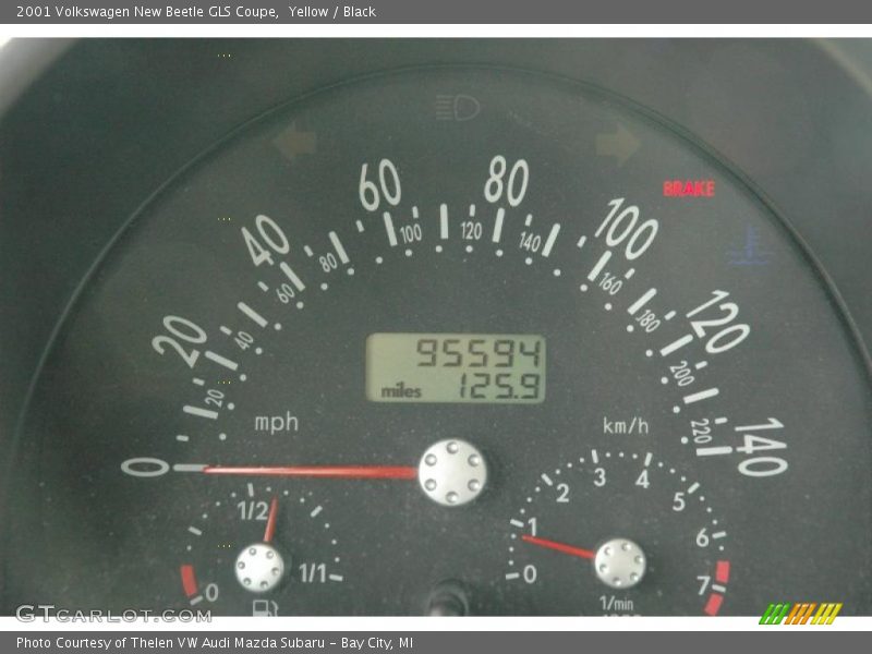 Yellow / Black 2001 Volkswagen New Beetle GLS Coupe
