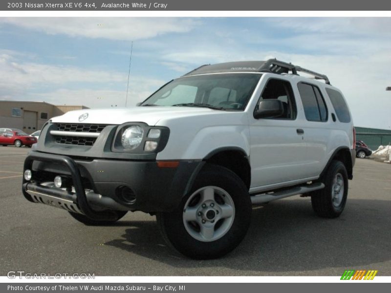 Avalanche White / Gray 2003 Nissan Xterra XE V6 4x4