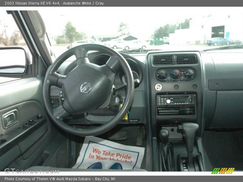 Avalanche White / Gray 2003 Nissan Xterra XE V6 4x4