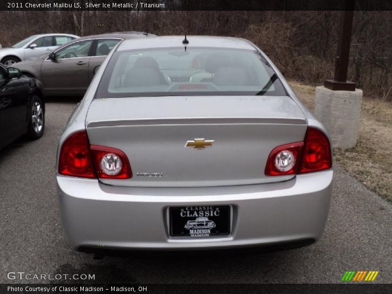 Silver Ice Metallic / Titanium 2011 Chevrolet Malibu LS
