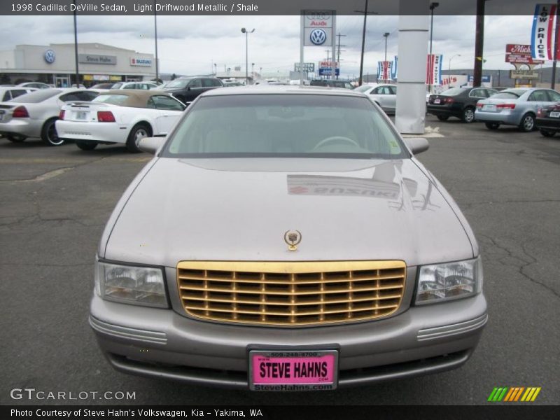 Light Driftwood Metallic / Shale 1998 Cadillac DeVille Sedan