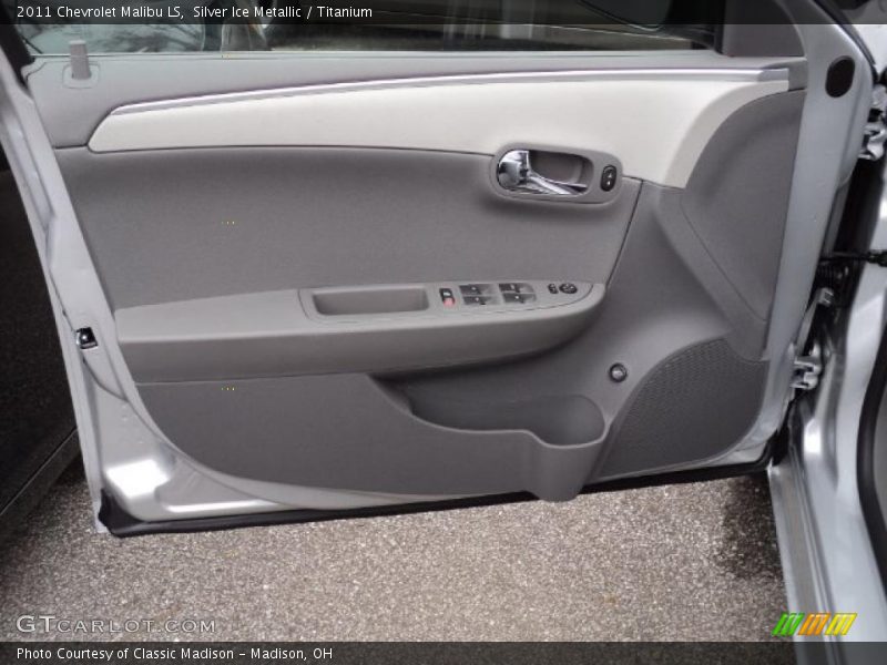 Silver Ice Metallic / Titanium 2011 Chevrolet Malibu LS