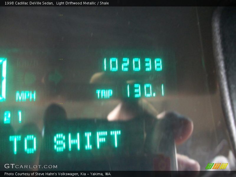 Light Driftwood Metallic / Shale 1998 Cadillac DeVille Sedan