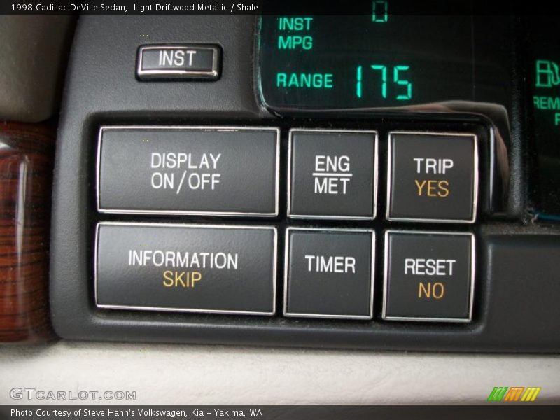 Light Driftwood Metallic / Shale 1998 Cadillac DeVille Sedan