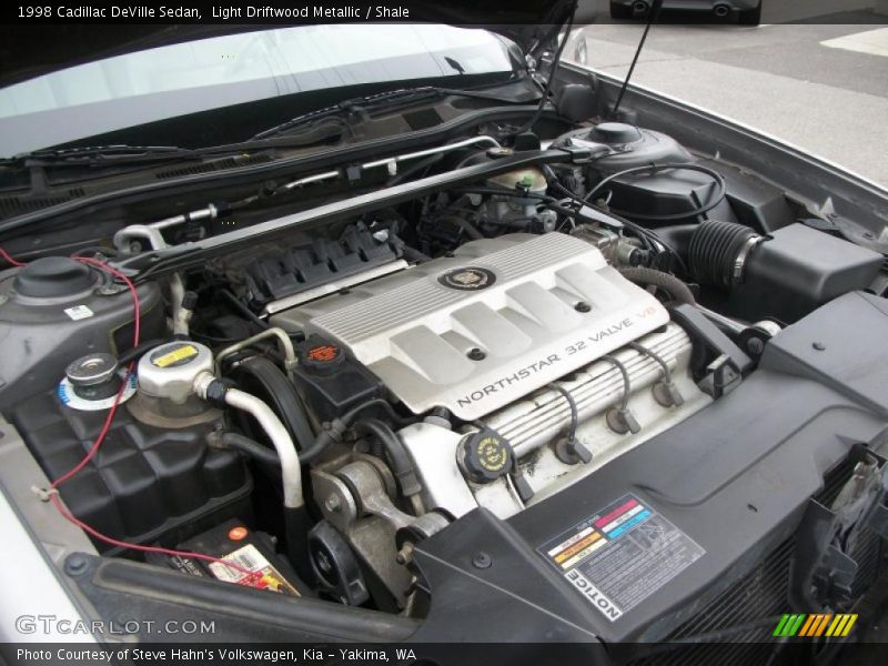 Light Driftwood Metallic / Shale 1998 Cadillac DeVille Sedan