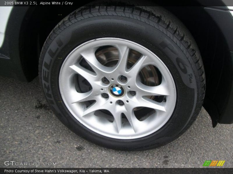 Alpine White / Grey 2005 BMW X3 2.5i