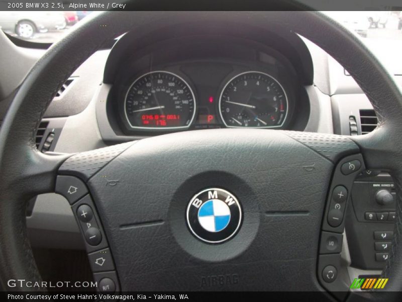 Alpine White / Grey 2005 BMW X3 2.5i