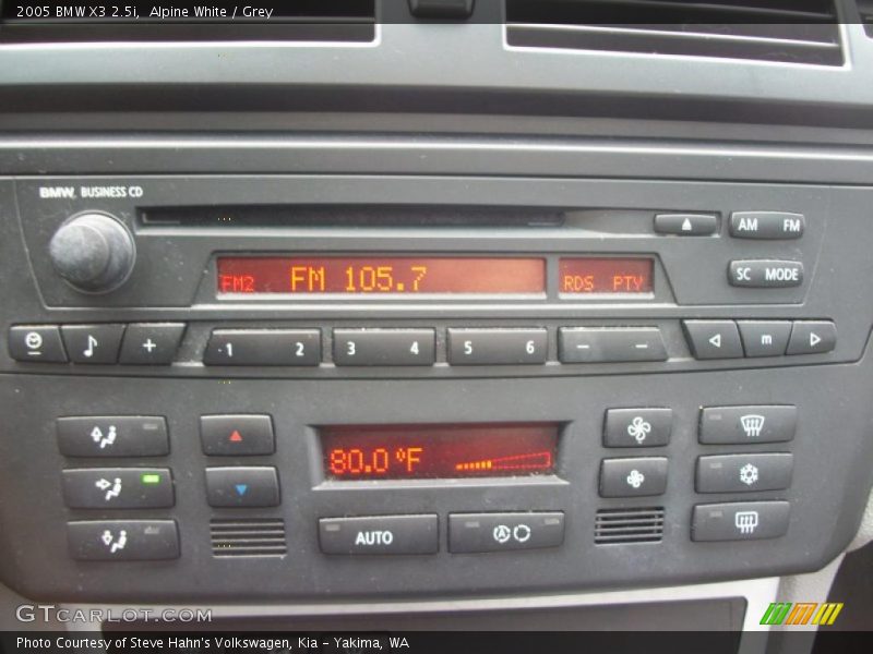 Alpine White / Grey 2005 BMW X3 2.5i
