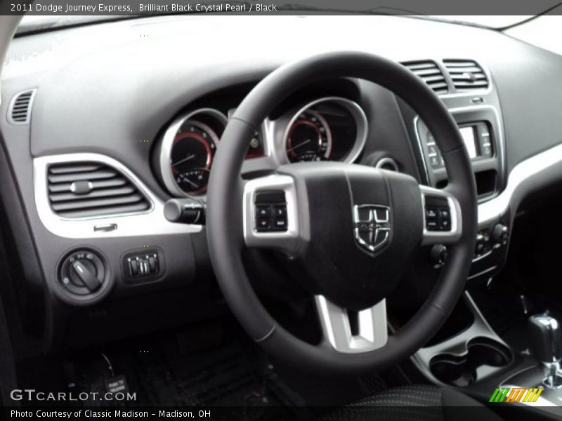 Brilliant Black Crystal Pearl / Black 2011 Dodge Journey Express