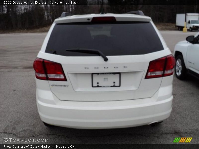 Bianco White / Black 2011 Dodge Journey Express