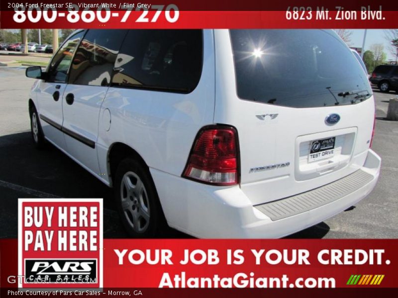 Vibrant White / Flint Grey 2004 Ford Freestar SE
