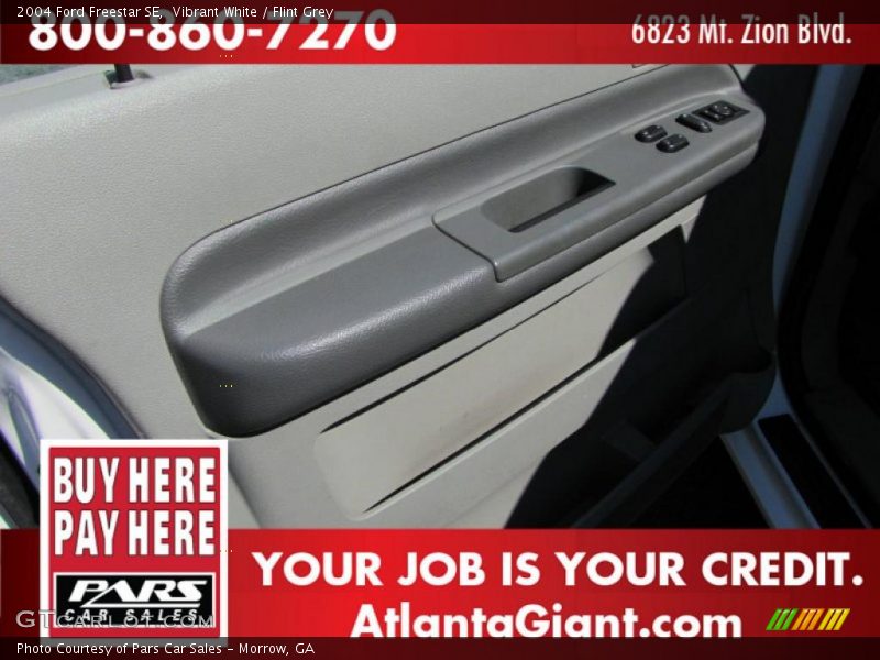 Vibrant White / Flint Grey 2004 Ford Freestar SE