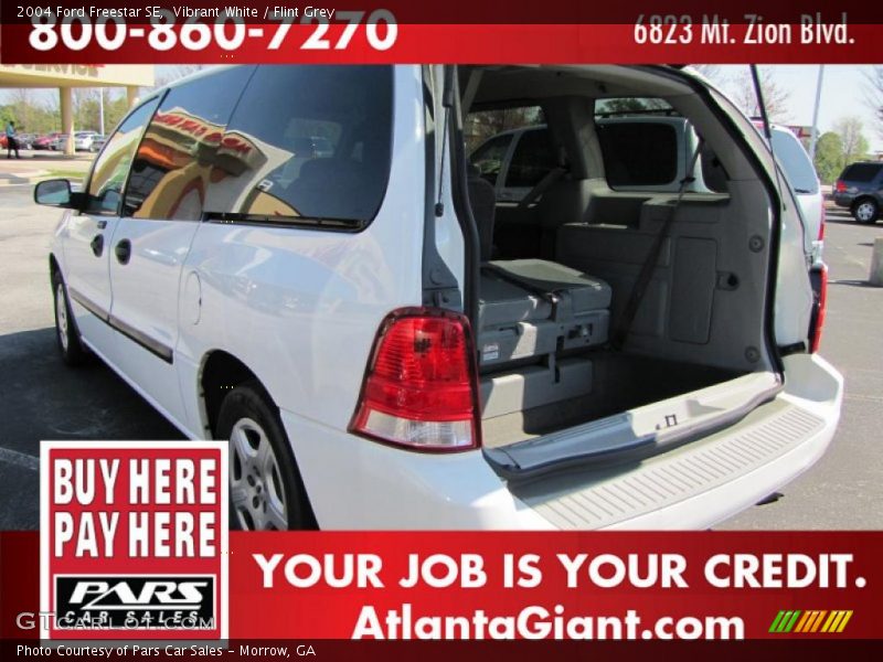 Vibrant White / Flint Grey 2004 Ford Freestar SE
