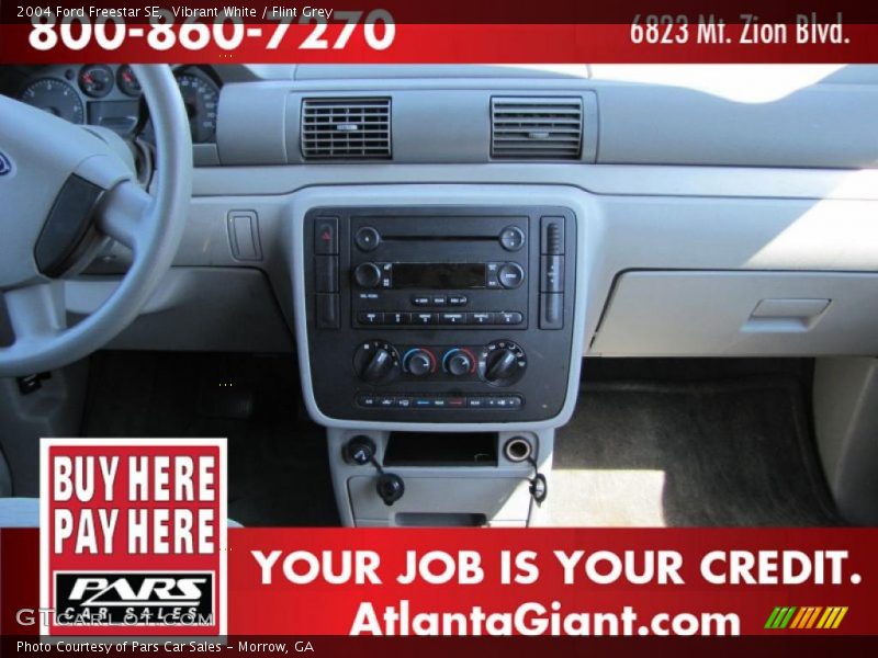 Vibrant White / Flint Grey 2004 Ford Freestar SE
