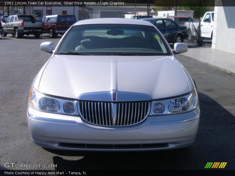 Silver Frost Metallic / Light Graphite 2001 Lincoln Town Car Executive