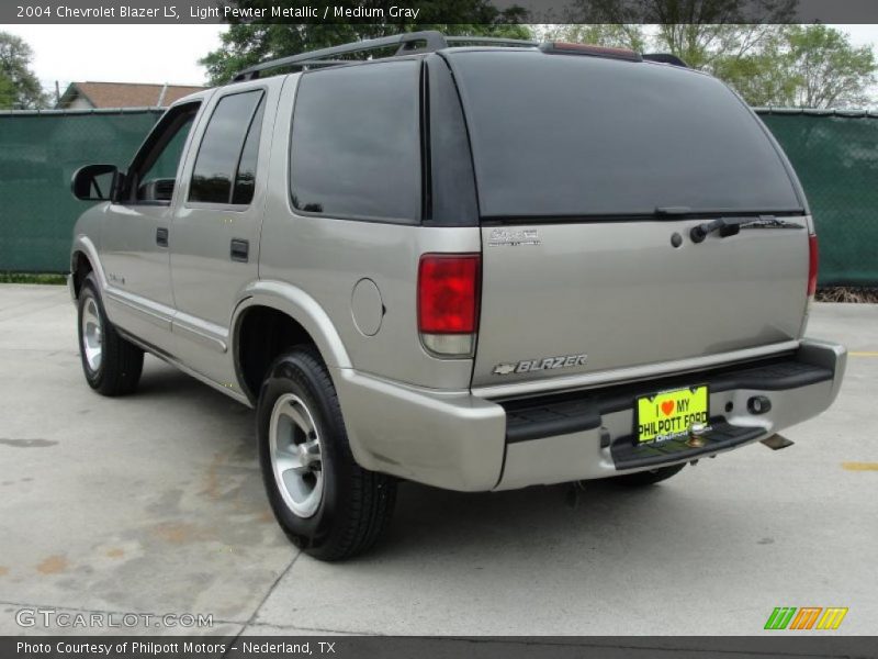 Light Pewter Metallic / Medium Gray 2004 Chevrolet Blazer LS