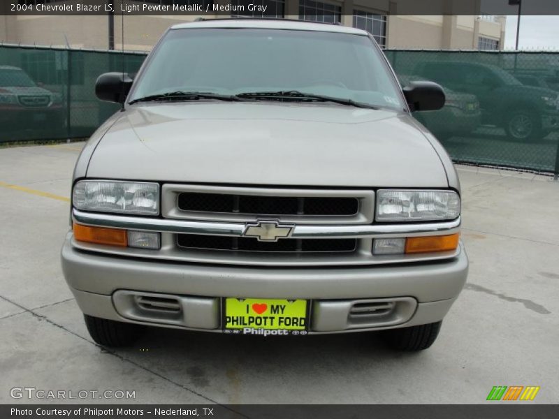 Light Pewter Metallic / Medium Gray 2004 Chevrolet Blazer LS